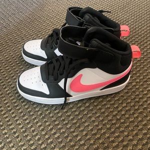 Court Borough 2 High Top Sneaker